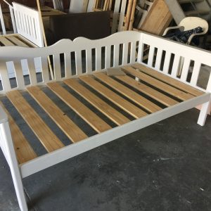 Butterfly back Daybed with